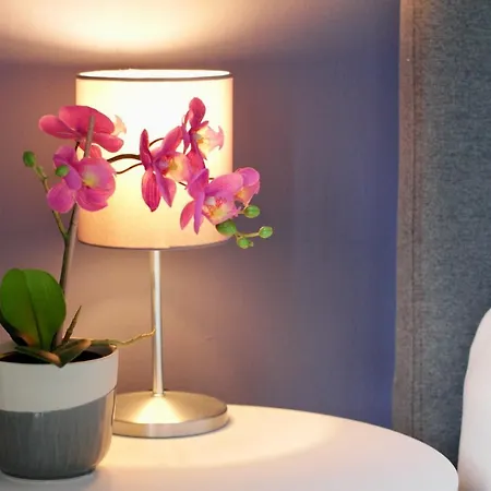 Lägenhet Fewozauber - Domspatz, 50qm, Top-lage, Style, Dachterrasse, Business