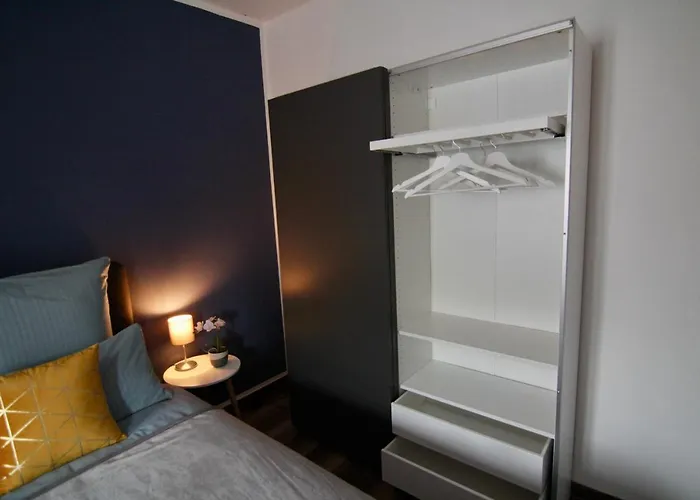 Apartment Fewozauber - Domspatz, 50qm, Top-lage, Style, Dachterrasse, Business *