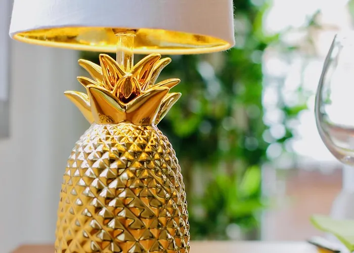 Apartment Fewozauber - Domspatz, 50qm, Top-lage, Style, Dachterrasse, Business *