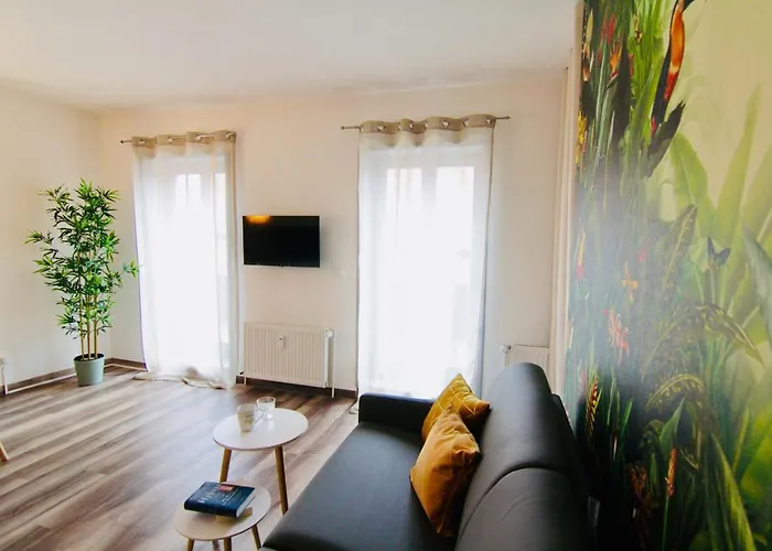 Apartment Fewozauber - Domspatz, 50qm, Top-lage, Style, Dachterrasse, Business